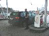 В Тюмени заправляют нефтью!